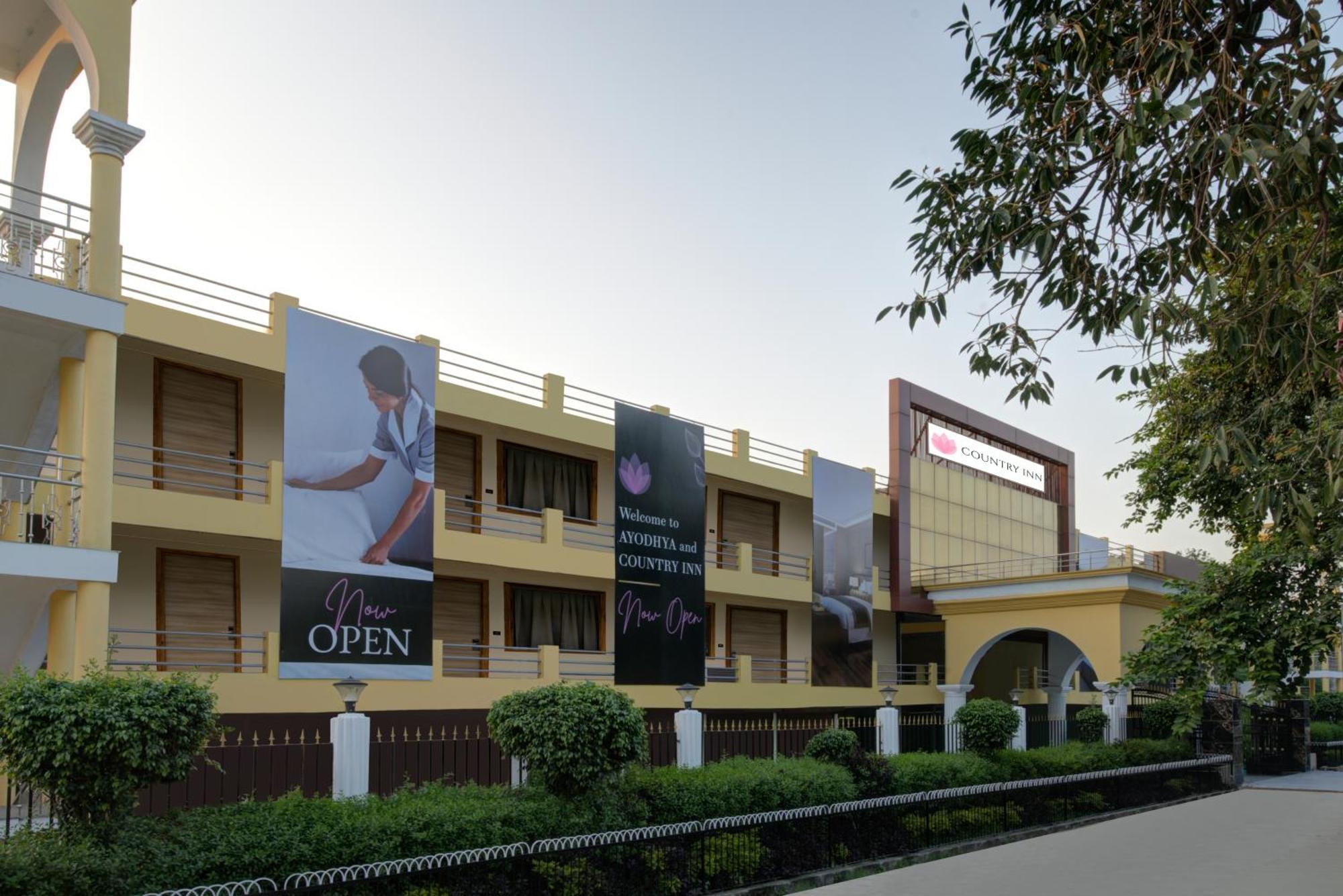 Country Inn Ayodhya - Opposite Airport Exteriér fotografie